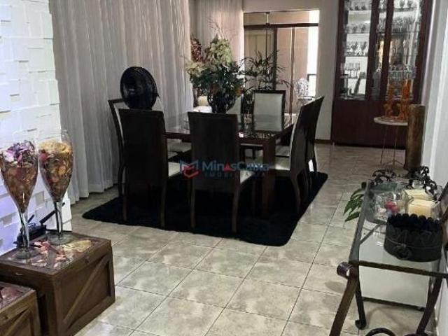 APARTAMENTO NO SERENATA COM 4 QUARTOS, ELEVADOR E COZINHA PLANEJADA!