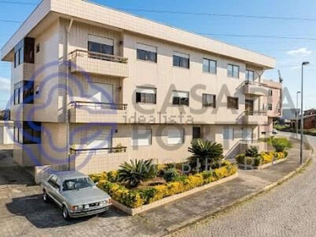 Apartamento, Nogueira e Silva Escura
