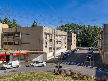Apartamento, Nogueira e Silva Escura