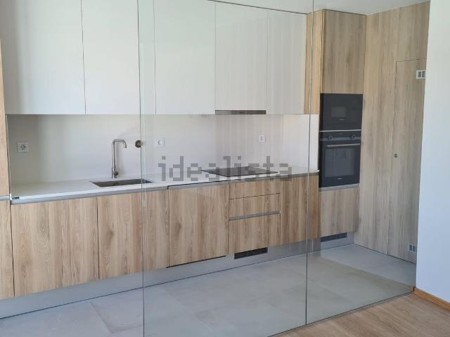 Apartamento, Nogueira e Silva Escura