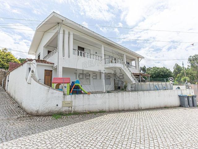 Apartamento, Nogueira e Silva Escura