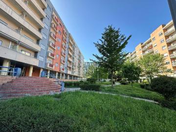 Apartamento, Nogueiró e Tenões