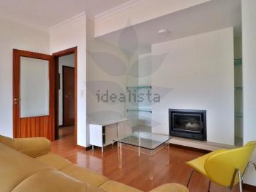 Apartamento, Nogueiró e Tenões