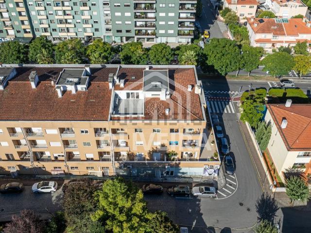 Apartamento, Nogueiró e Tenões