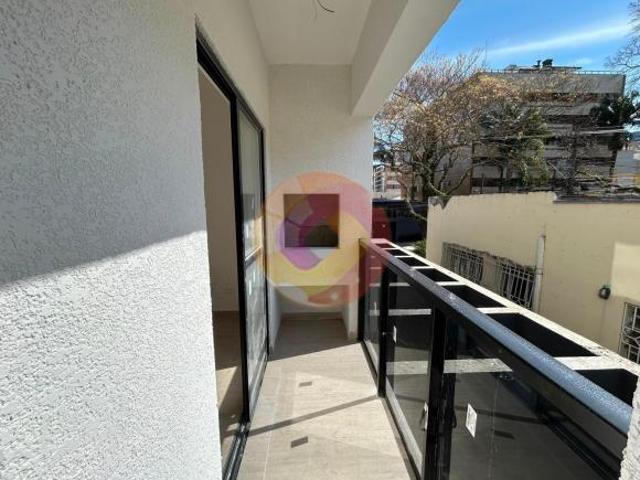 Apartamento novo com 54,63 m², 2 quartos e suíte no Água Verde