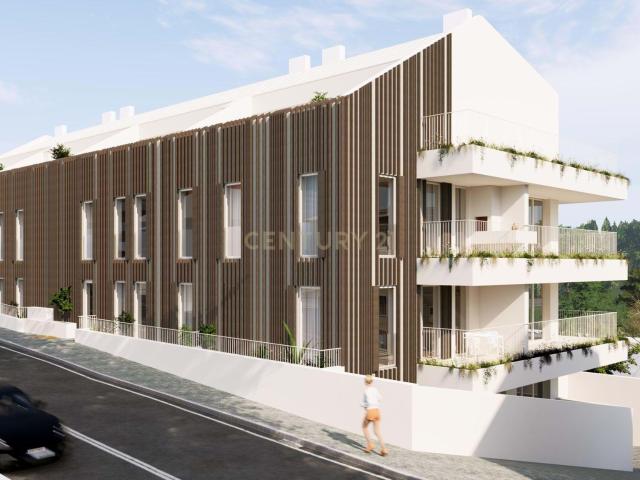 Apartamento Novo com Terraço, Rua Paulo VI