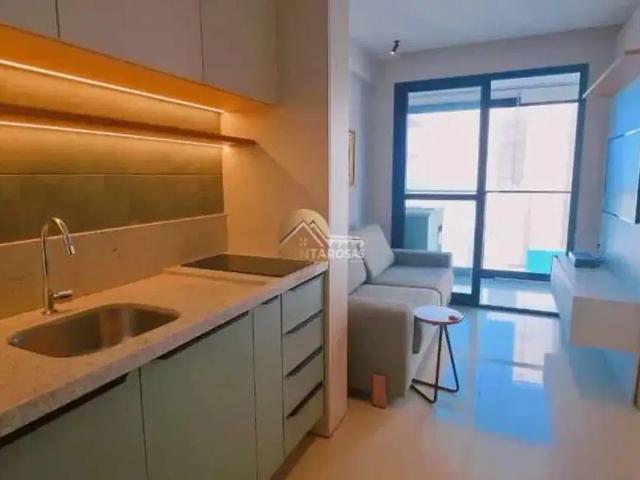 Apartamento novo e mobiliado na Pituba, com vista mar, suíte, vaga, varanda fechada, andar alto e l