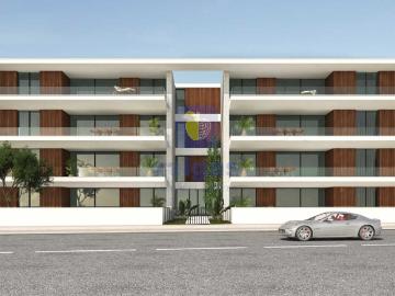 Apartamento Novo T4, inserido em Prédio com Elevador e Garagem!