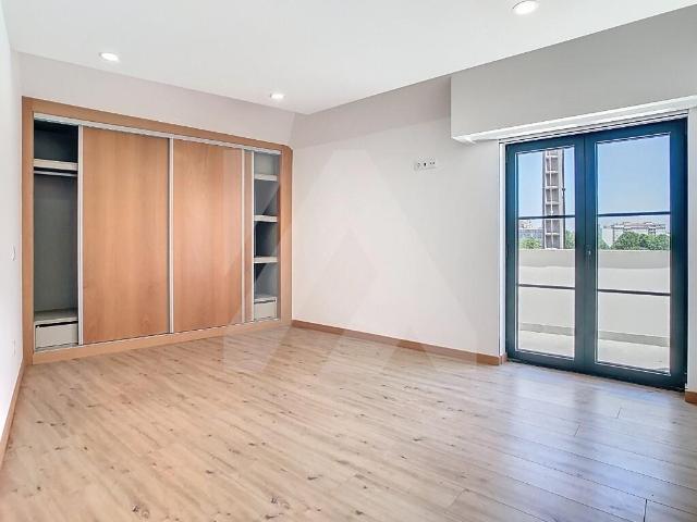 Apartamento Novo T1 no Centro de OVAR