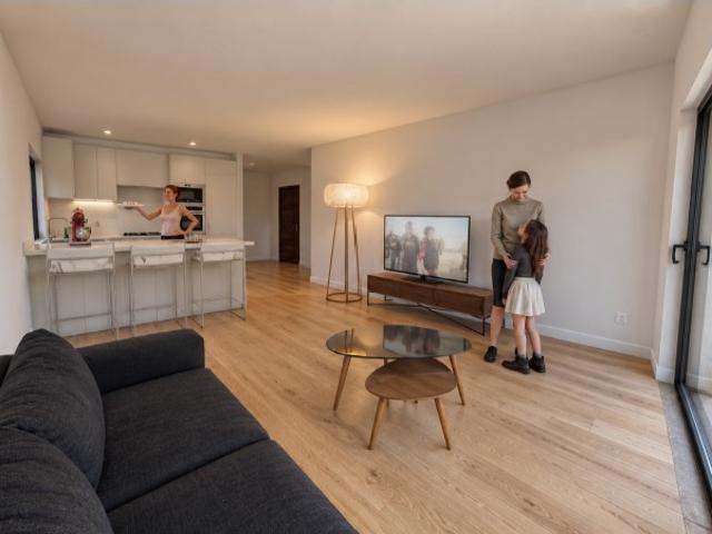 Apartamento Novo T2 C/ Varanda e Suite Azeitão