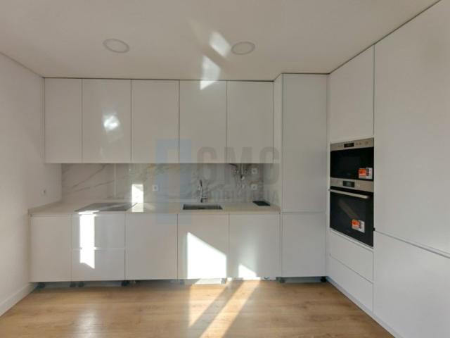 Apartamento Novo T3 com Garagem em Paradela, Santo António dos Cavaleiros