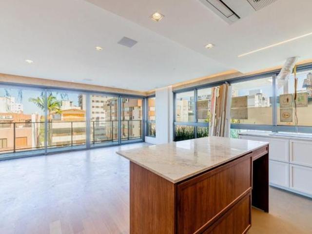Apartamento novo 3 dormitórios com 2 vagas próximo ao Grêmio Náutico União