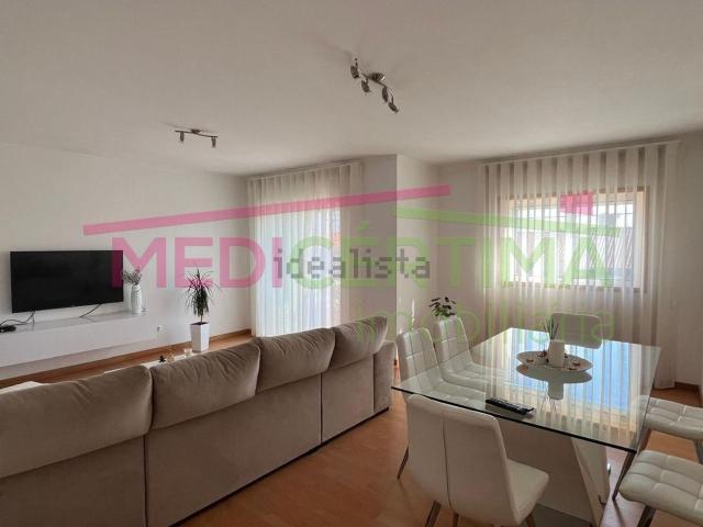 Apartamento, Oliveirinha