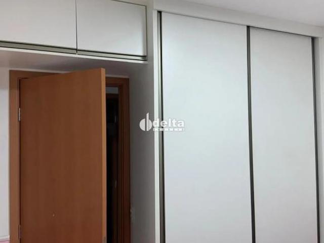 Apartamento om 2 quartos sendo 1 suíte, disponível para venda no bairro Minas Gerais em Uberlândia M