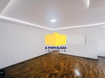 Apartamento om três dormitórios a venda