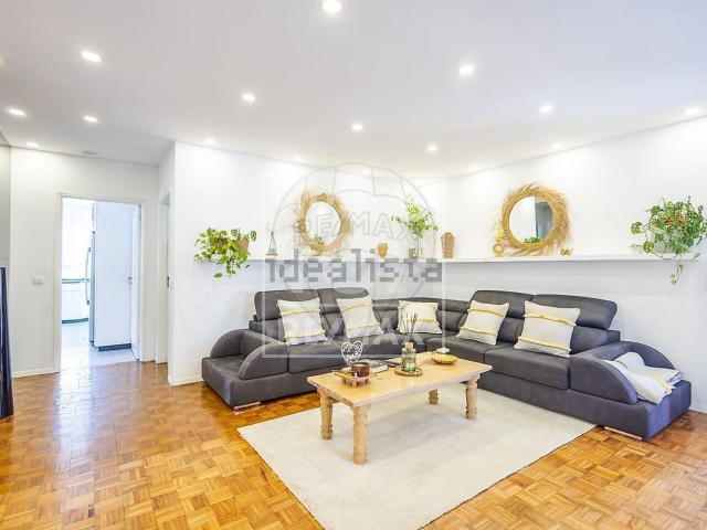 Apartamento, Paço de Sousa