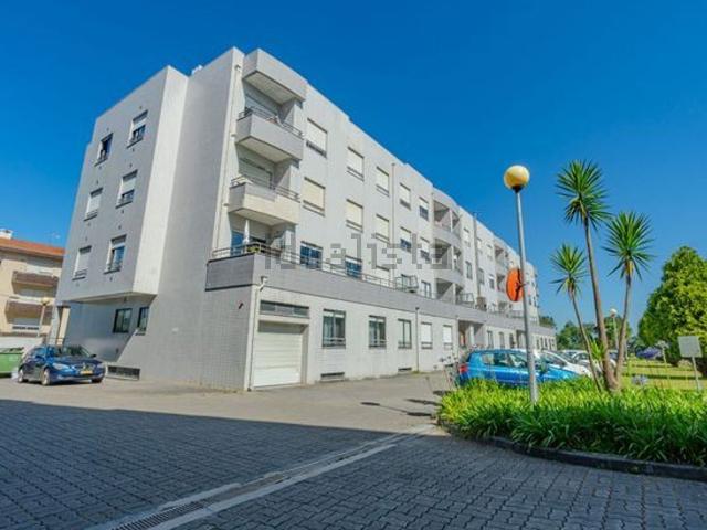 Apartamento, Paços de Brandão