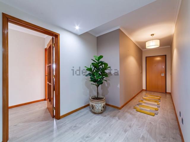 Apartamento, Paços de Brandão