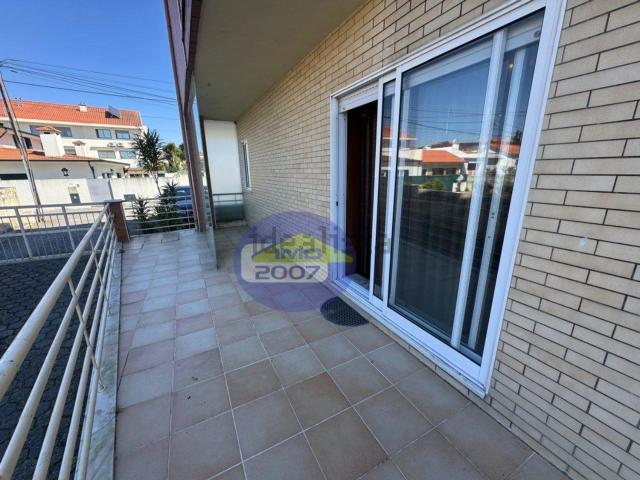 Apartamento, Paços de Brandão