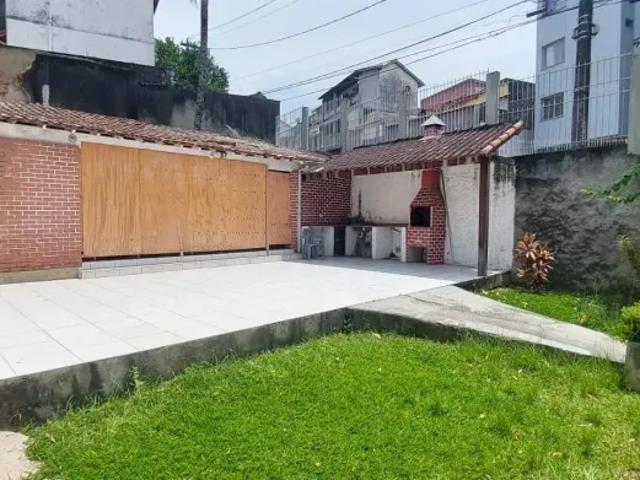 Apartamento Padrão, com 2 quartos e 1 banheiros para Aluguel, 66 m² em São Gonçalo/RJ