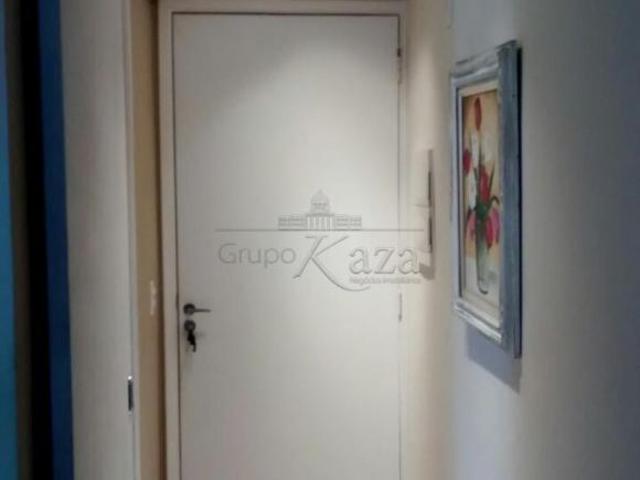 Apartamento Padrão em Jacareí