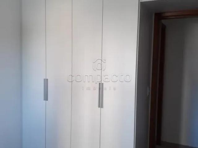 Apartamento Padrão em São José do Rio Preto