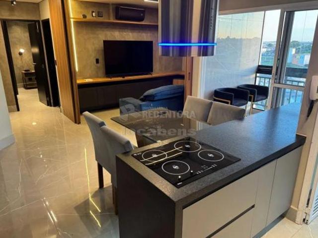 Apartamento Padrão para Venda com 01 Dormitório no bairro Parque Quinta das Paineiras