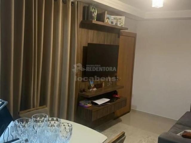 Apartamento Padrão para Venda com 02 Dormitórios no bairro Rios di Itália