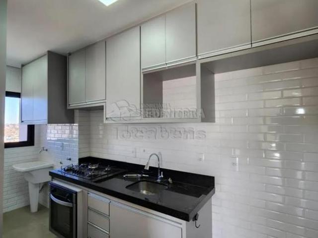 Apartamento Padrão para Locação e Venda com 03 Dormitórios no bairro Boa Vista