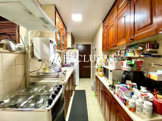 Apartamento Padrão / Residencial / Laranjeiras