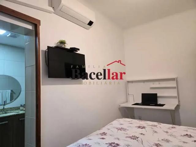 Apartamento: Padrão / Residencial / Madureira
