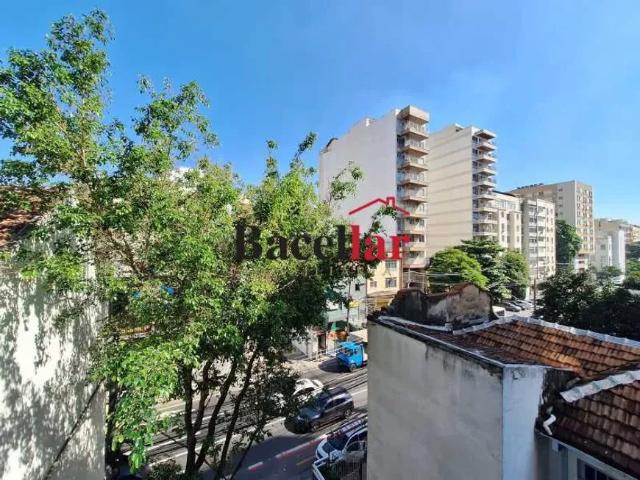 Apartamento Padrão / Residencial / Tijuca