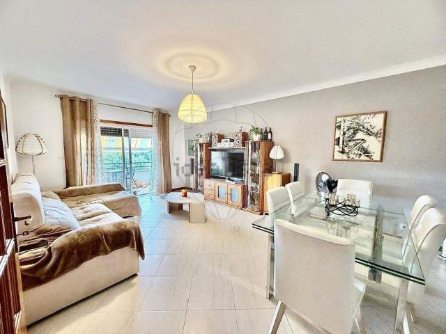 Apartamento, Palhais e Coina