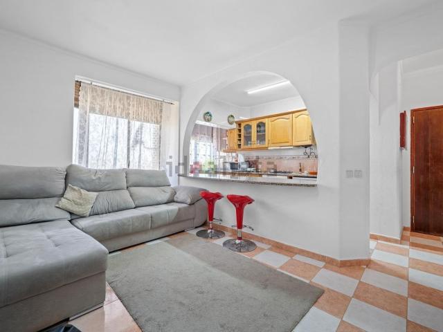 Apartamento, Palhais e Coina