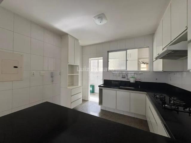Apartamento para aluguel, 4 quartos, 140m² de área no Santo Antônio