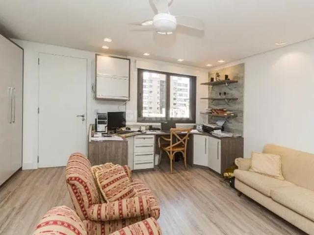 Apartamento para aluguel, 4 quartos, 4 suítes, 3 vagas, Petrópolis Porto Alegre/RS