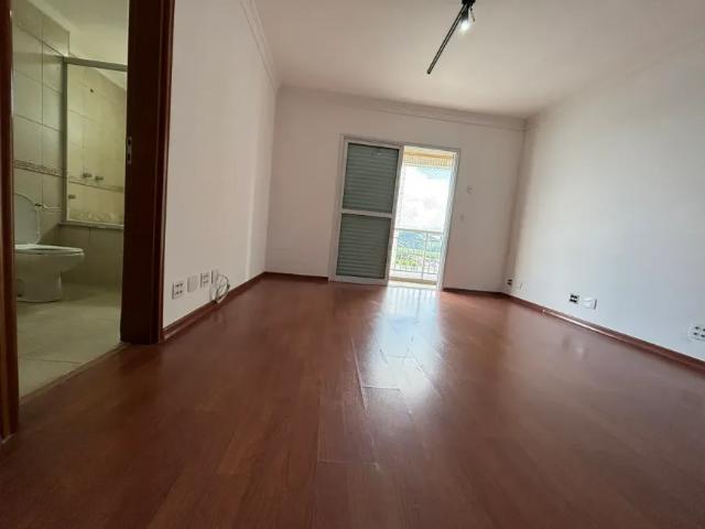 Apartamento para aluguel com 199 metros quadrados com 4 quartos