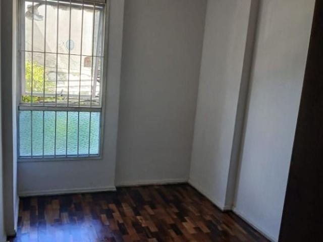 Apartamento para Aluguel com 1 quartos, 40 m² por R$ 1.300