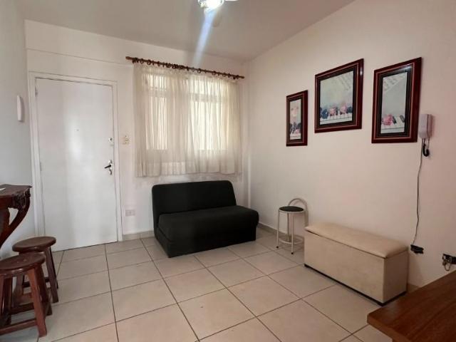 Apartamento para Aluguel com 1 quartos, 40 m² por R$ 2.400