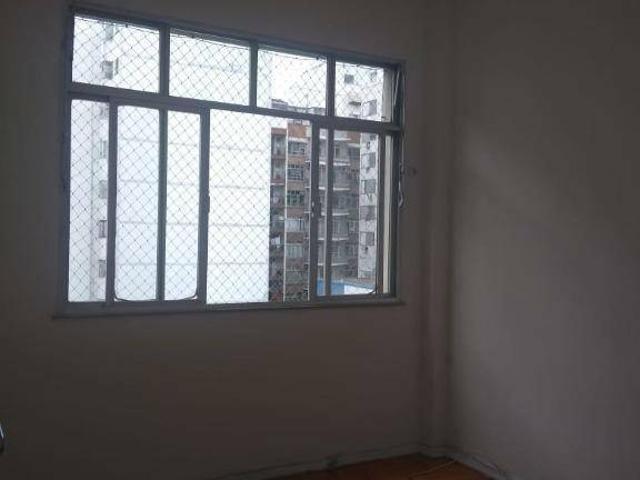 Apartamento para Aluguel com 1 quartos, 50 m² por R$ 2.300