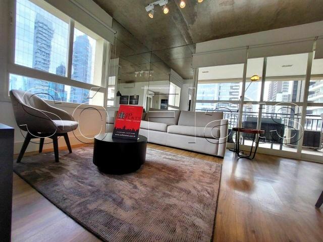 Apartamento para Aluguel com 1 quartos, 63 m² por R$ 4.130