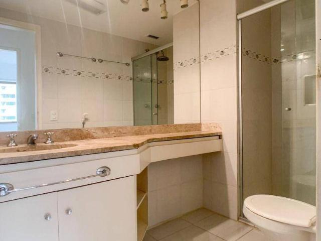 Apartamento para Aluguel com 1 quartos, 65 m² por R$ 3.735
