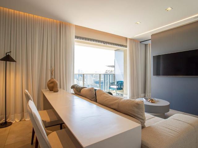 Apartamento para Aluguel com 1 quartos, 72 m² por R$ 14.794