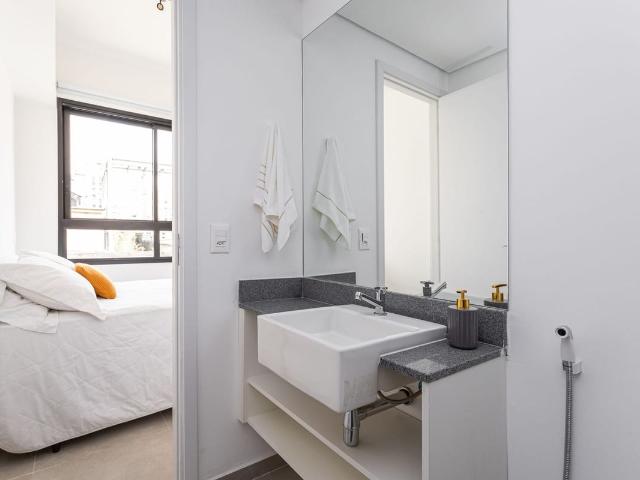 Apartamento para Aluguel com 1 quartos, 18 m² por R$ 1.664