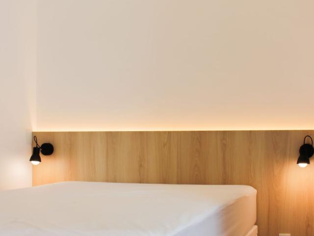 Apartamento para Aluguel com 1 quartos, 25 m² por R$ 2.490