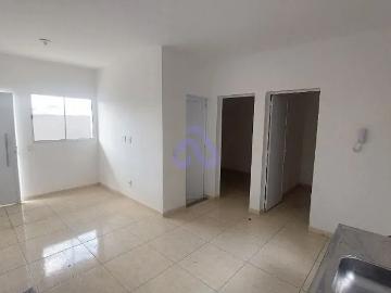Apartamento para Aluguel com 2 quartos, 42 m² por R$ 1.520