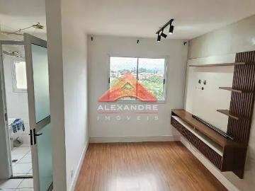 Apartamento para Aluguel com 2 quartos, 47 m² por R$ 2.000