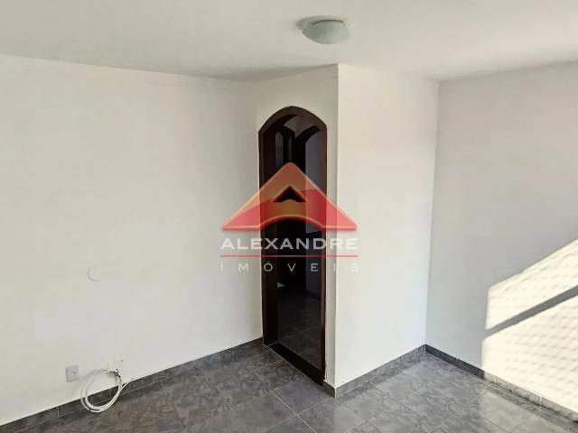Apartamento para Aluguel com 2 quartos, 44 m² por R$ 1.400