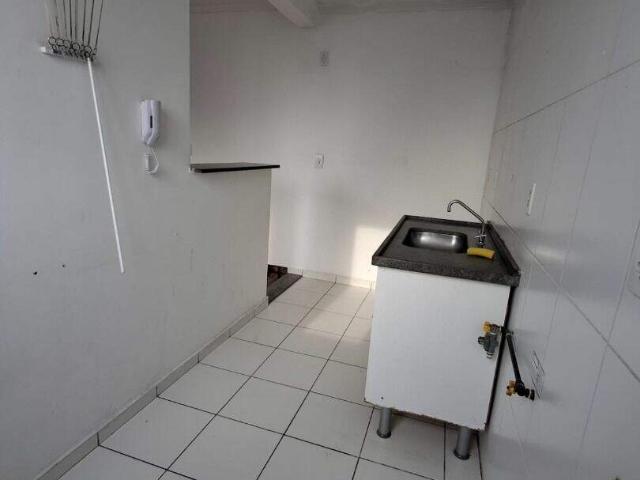 Apartamento para Aluguel com 2 quartos, 45 m² por R$ 1.000