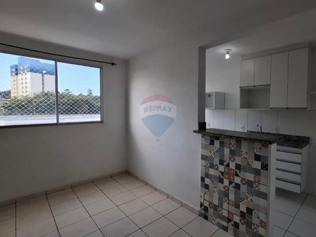 Apartamento para Aluguel com 2 quartos, 53 m² por R$ 1.100